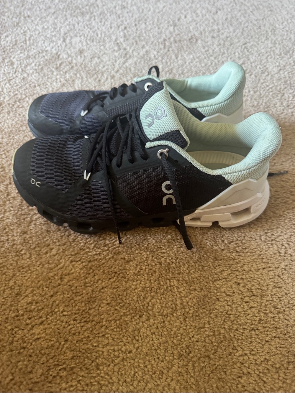 On Running Cloud Float Black Mint Running Shoes women’s